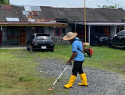 Warga Binaan Dan Pejabat Lapas Banjarmasin Gelar Kerja Bakti Bersihkan Halaman Luar