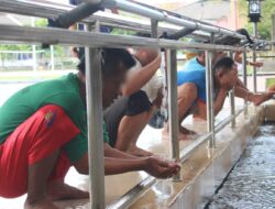 Shalat Berjamaah Satukan Petugas Dan Warga Binaan Di Lapas Banjarmasin