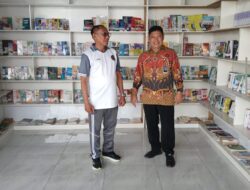 Kalapas Banjarmasin Tinjau Langsung Kondisi Perpustakaan Warga Binaan