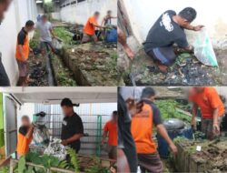 Kebersamaan Warga Binaan Lapas Kelas Dua A Banjarmasin Dalam Aksi Bersih Lingkungan