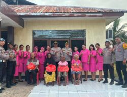 Sambut Hari Bhayangkara ke-80, Polsek Tanimbar Utara Salurkan Sembako untuk Lansia
