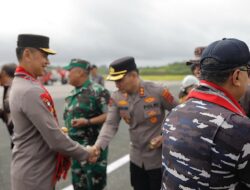 Kapolres Kepulauan Tanimbar Dampingi Bupati Sambut Kunjungan Forkopimda Maluku ke Blok Masela