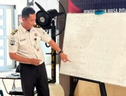 Lapas Narkotika Kelas IIA Karang Intan Ajarkan Dasar Aljabar kepada Delapan Belas Warga Binaan Paket B