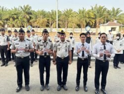 Lapas Narkotika Karang Intan Beri Penghargaan kepada Petugas Berprestasi di Lomba HUT ke-81 RI