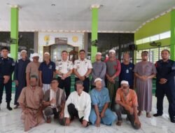 Dukung Aktivitas Literasi dan Keagamaan, Lapas Narkotika Karang Intan Bagikan Kacamata Baca