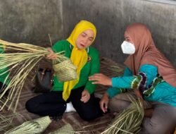 Belajar Menganyam Purun, PIPAS Lapas Narkotika Karang Intan Dorong Pelestarian Kerajinan Lokal