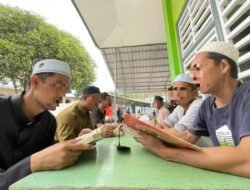 Warga Binaan Lapas Narkotika Karang Intan Saling Membimbing dalam Tadarus Al-Qur’an