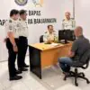 Lapas Banjarmasin Optimalkan Pos Bapas, Warga Binaan Pertama Terima Layanan Pembebasan Bersyarat