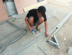 Warga Binaan Lapas Banjarmasin Kerjakan Pesanan Plang Papan Pengumuman di Workshop Giatja